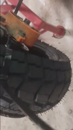 How to easily mount a tire on an electric scooter