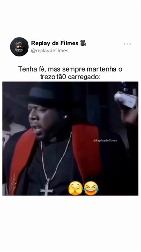 Tarcisio Silva on Instagram: "Inatividade Paranormal 2 (2014), estrelado por Marlon Wayans, é uma comédia escrachada que parodia filmes de terror como Atividade Paranormal e Invocação do Mal. Na trama, Malcolm tenta recomeçar a vida com uma nova namorada e filhos, mas volta a ser atormentado por fantasmas, bonecas bizarras e eventos bizarros. Aqui está um resumo dos principais pontos: Enredo: Após se livrar de sua ex possuída, Malcolm se muda para uma casa nova com Megan (Jaime Pressly) e seus d