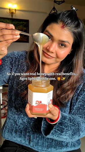 𝐋𝐢𝐯𝐢𝐧𝐠 𝐧 𝐓𝐡𝐫𝐢𝐯𝐢𝐧𝐠 𝐑𝐚𝐧𝐜𝐡𝐢 on Instagram: "Honey isn’t just about sweetness 🍯 It’s about what you add to your daily wellness ✨ I recently switched to Agro Sphere Honey, and the difference is real 🤍 It’s 100% natural, raw & unprocessed — straight from the bee farm to your table 🐝 No additives, no mixing, no shortcuts 🚫 From warm lemon water in the morning 🍋 to toast or parathas for breakfast 🥖 and raw tea in the evening ☕ it’s now a part of my everyday routine. What truly