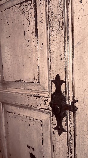 Ébénisterie Huet-Paquin loves to create aged patina using our Milk Paint. He subjects the milk paints soon after applying to heat to force crackle and texture. Carl also mixes colours together for that extra customized look. This cabinet was made for his daughter. His creations are handmade and hand finished. Check out his Facebook page for more creations . . #patina#patinaartisinale#oldworldfinish#interieurdesign | Homestead House Paint Company