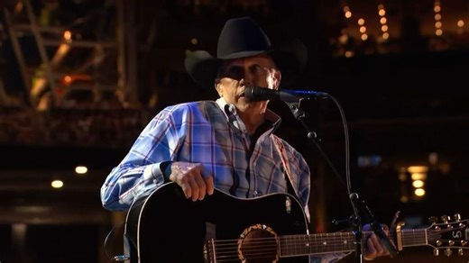 Lets Fall To Pieces Together – George Strait...🎧 Watch full this song: https://music.dohimusic96.com/lets-fall-to-pieces-together-george-strait/?utm_source=facebook&utm_medium=ngreel&utm_campaign=topcountryhits | Top Country Hits