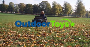 Best present ever? 🎁 Twin motors ✅ Opening doors ✅ LED lights ✅ Parental remote control ✅ Multi-media connectivity ✅ 6 month warranty ✅ Cool factor 😎 ✅ Save a MASSIVE 43% in our Black Friday sale! 👉 bit.ly/G63Jeep | Outdoor Toys