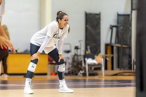 Gamecocks women's volleyball adds a new player to its roster who has experience in beach volleyball