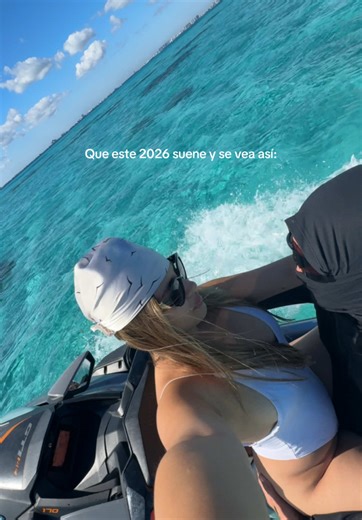 Por un año lleno de éxito y amor #cancún #mexico #jetski #viajes #tuyyo