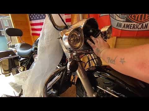 Progressive Fork Springs Harley Davidson Touring (Installing on a Roadking)