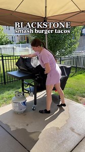 Do you like Big Macs? #blackstonegriddle #blackstone #smashburgers #blackstonerecipes #smashburgertacos | Tori Breen