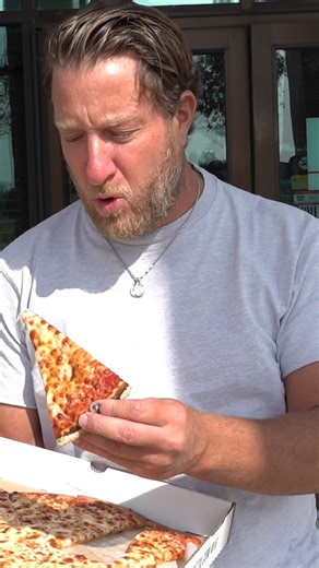 Barstool Sports on Instagram: "Barstool Pizza Review - Tavern Pizza (West Des Moines, IA) presented by @watchfoxone @stoolpresidente"