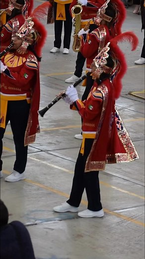 Fuego Azteca Marching Band Oficial | El Tio Marching