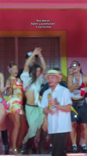 La magia de la casita de Bad Bunny: bailando con influencers