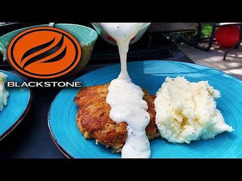 HOW TO MAKE AMAZING CHICKEN FRIED STEAK ON THE BLACKSTONE GRIDDLE! EASY RECIPE with COUNTRY GRAVY!