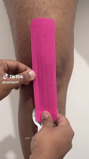 Knee Swelling Taping #KinesiologyTaping #Physiotherapy #PainRelief #InjuryRecovery #SportsInjury