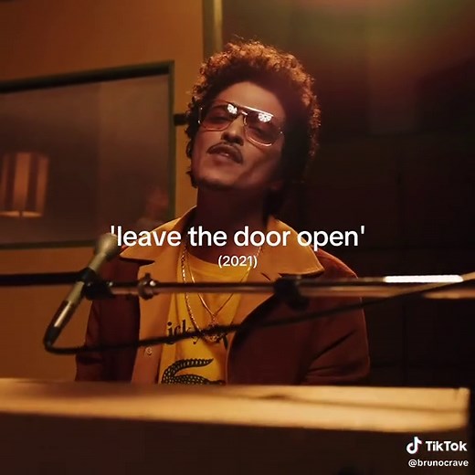 Bruno Mars: The Absolute Hits You Can't Miss