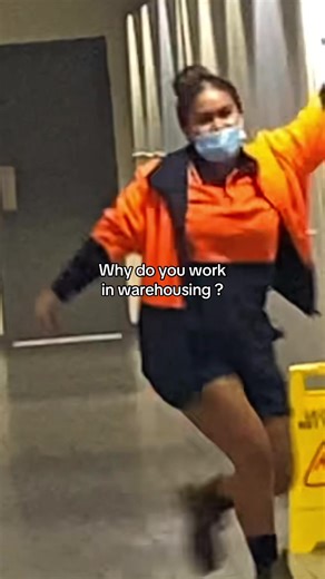 Behind the Scenes of a Warehouse Job: My Journey