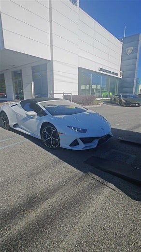 Pure Elegance: White Lamborghini in Action 🤍🔥 | Brand new Lambo Unloading