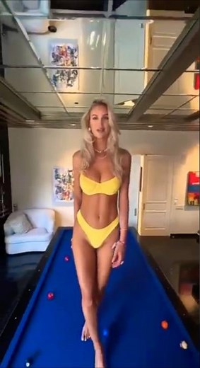 My best friend's stepmom knows style 🎀 elegance in yellow with a soft smile
