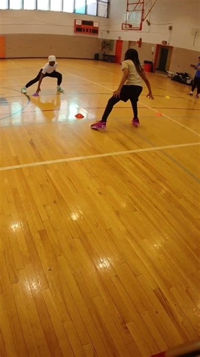 Defensive slide #like #share #basketball #shortsfeed #shortsviral #shorts #recommended #fyp #foryou