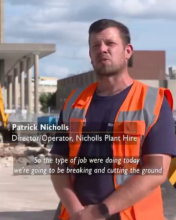 “The 3CX is so versatile. You can track it to the jobs. You can do anything from digging driveways to trial holes,” Patrick Nicholls, Director and Operator at Nicholls Plant Hire, on the #JCB 3CX Backhoe Loader. Discover more: brnw.ch/21wGq61. #whyJCB | JCB