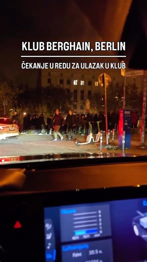 The Clubber on Instagram: "Stigao nam je još jedan snimak čekanja u redu za ulazak u berlinski klub Berghain/Panorama Bar 🤯🤣 Da li biste čekali? 🎥 poslao @sin_bobann"
