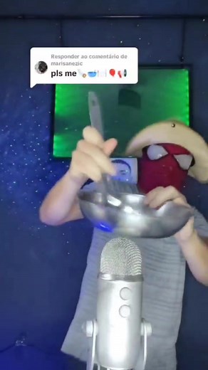 Explorando ASMR con Spiderman y Pelin