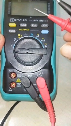 How to Use a Digital Multimeter for Beginners #viralreels #viraltiktokvideo #digtal #digitalmultimeter #digitalmultimetertester #Digital Multimeter Tester Bramd #howtouse #digital_multimeter #riview digital multimeter #digitalmultimetervoltmeter #multidigital #viral #fypシ ##mianelectric | Mian Electric