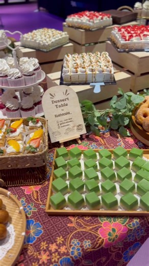 How Many Desserts for 50 Guests? Dessert Table Set-Up Explained