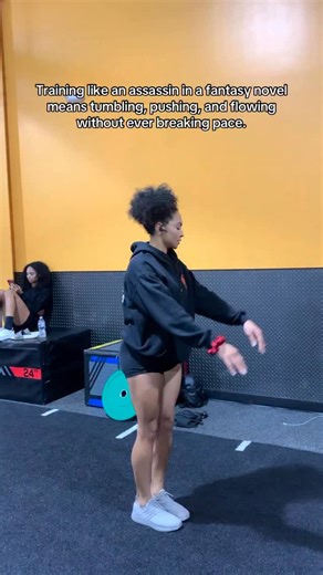 One of my biggest goals with tumbling sequences like this is to make them look as seamless and effortless as possible. The challenge is in making every transition clean, even when the work behind it is anything but easy. This take isn’t perfect, but I’m proud of the energy and effort I gave that day. Because every rep and every try gets me closer to that effortless flow. Train with me! 3 Beginner-friendly programs available: Train Like an Assassin™ • ⚔️ Main Character Training Arc Strength & ski