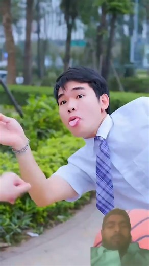 Girls reaction is the boy #viralvideo #viralvideo #kdrama #cdrama