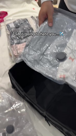 TSA Packing Secrets: Compression Pump from Vacbird