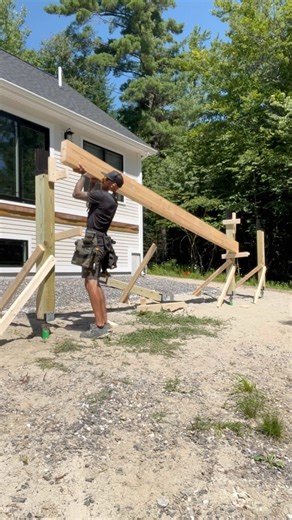 140K views · 578 reactions | Solo beam lift on this 16’6” 9 1/2”x3 1/2” treated glulam..quite heavy but where there’s a will there’s way 掠 #mainebuilder #deckbuilder #deck #framing #framinglife #solo #constructionlife | Garrett W Davis | Facebook