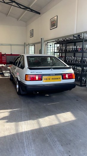 Toyota Corolla Exhaust Sounds Comparison: SXE10 vs AE86