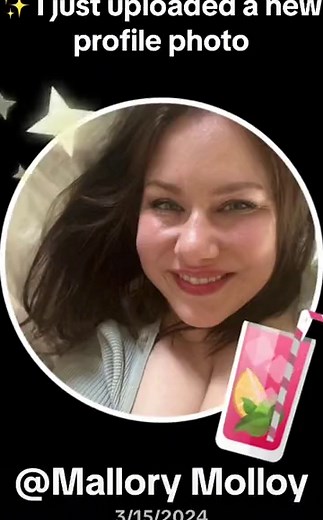 user08101246981 (@mallory_malloy)’s videos with I love who I am - ༘⋆✿ jec