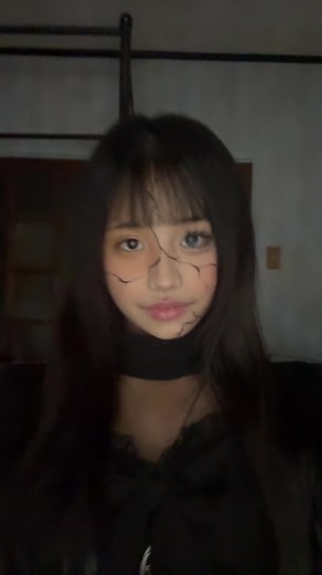 Halloween Broken Doll Makeup Tutorial