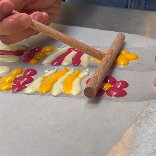 47K views · 222 reactions | Les desserts indémodables  Craquez pour ces desserts à la fraise pour les beaux jours ! | Chefclub | Facebook