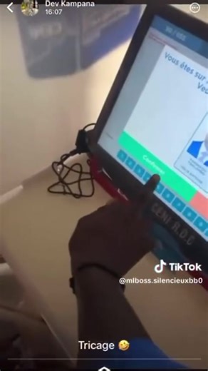 1.2K views · 18 reactions | CONGO YATALO S’abonner Vous |  Cette Vidéo Circulant Sur Le Net! Ou L’on Voit Une Maman Est Venue Voter Pour #Fayulu. Mais L’agent De La Ceni A Appuyé Sur #Tshisekedi 掠掠掠臘‍♂️ | CONGO YATALO | Facebook