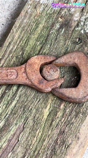 Method for removing rusted nuts using two wrenches