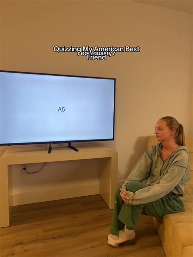 Quizzing my american best friend part 2! As promised it was not only flags! #quiz #bestfriends #education #zlatan #american