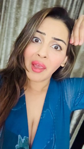 Dr Yamini Malhotra on Instagram: "Jao JioCinema App pe aur Vote karo 🥰 #YaminiMalhotra #HottestDoctor #BigBoss18 #Yamini"