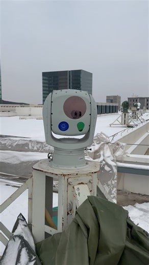 The optical-electronic device can identify targets throughout the day, while infrared thermal imaging is limited by sudden lighting conditions. It maintains high accuracy in target recognition both day and night.#fpv #uav #radar