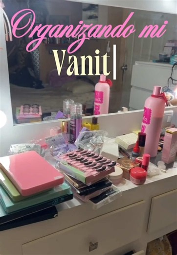 Organizando mi nuevo vanity: Ideas y tips para tu espacio de maquillaje 🥰✨