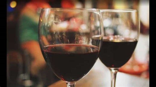 Australian wine industry awaits relief as billions of litres unsold: Report