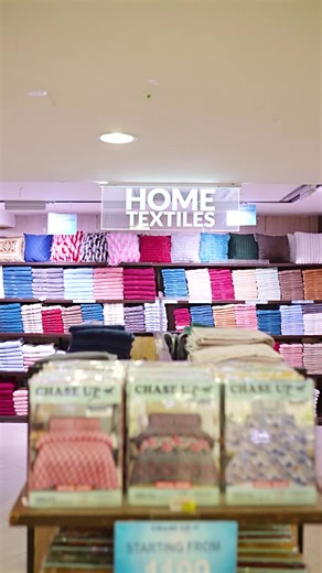 943 reactions · 22 comments | “From hand towels at just Rs. 399 to double bed sheets for only Rs. 999 — home essentials are now easier on your wallet. Discover unbeatable prices on everything your home needs, exclusively at Chase Up Summer Clearance nationwide.” #SummerClearance #ChaseUp #HomeTextile #DiscountsYouLove #ClearanceSale | Chase Up | Facebook