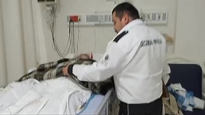 #Acontecer 🚨🚨 || Le quitan la cobija a una paciente en el ISSSTE de Zapotlán El Grande (Ciudad Guzmán) Jalisco La cobija es propiedad de la familia de paciente y mencionan que no es la primera vez que sucede por parte de la seguridad privada del lugar. Comisión Estatal de Derechos Humanos Jalisco | Tridente Informativo Colima