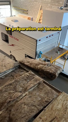 🚧 La préparation est maintenant terminée! Le toit est prêt pour l’installation de la nouvelle membrane PTO 🔥 Une bonne préparation, c’est la clé pour une toiture durable et étanche 💪 ✔️ Isolation vérifiée ✔️ Surface préparée ✔️ Structure inspectée ✔️ Prêt pour plusieurs années de tranquillité Chez Clinique du VR, on fait les choses comme il faut, du début à la fin. 📍 Gatineau 📞 581-337-3366 #VR #Roulotte #ToitVR #PTO #RéparationVR