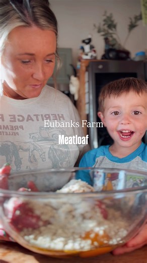 Tonight’s special: Whatever’s in the kitchen Meatloaf — made with Eubanks Farm Beef and two little country boy helpers making sure it’s done right.🐄👨‍🍳 #eubanksfarm #landrumsc #meatloaf #recipe #farmfresh