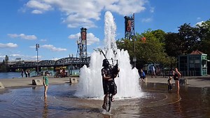 The Unipiper shows off the world's largest public bidet, located in Portland, Ore. #PortlandHeatWave | The Unipiper