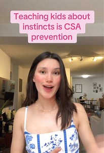 ✅Signs ur feeling safe 👉🏻 regular heart beat, relaxed muscles, deep breathing, settled tummy 🚨Signs ur feeling unsafe 👉🏻 rapid heart beat, sweating, shaking or trembling, rapid breathing or holding breath, tummy ache, clenching fists jaw or abdomen, hot feeling, feeling frozen (deer in the headlights phenomenon) #bodysafety #body safetyeducation #csaprevention #fyp #foryou #childprotection #childsafety | The body Safety Expert