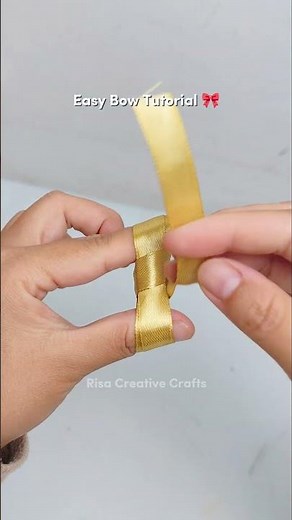 How to make easy bow | Easy bow tutorial 🎀