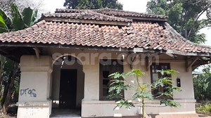 Rumah Belanda 1891 Cilenggang, Saksi Bisu Penjajahan Belanda dan Mitos Noni Belanda