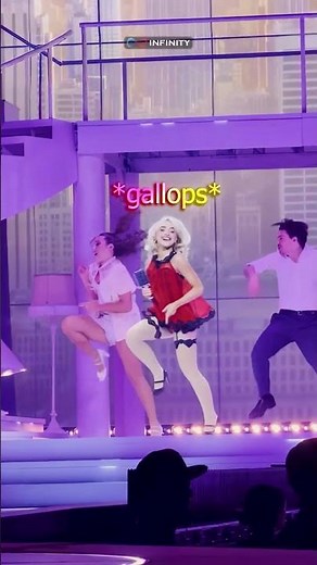 Why is Sabrina Carpenter’s gallop so funny?! 🤣 #sabrinacarpenter #funny #shorts
