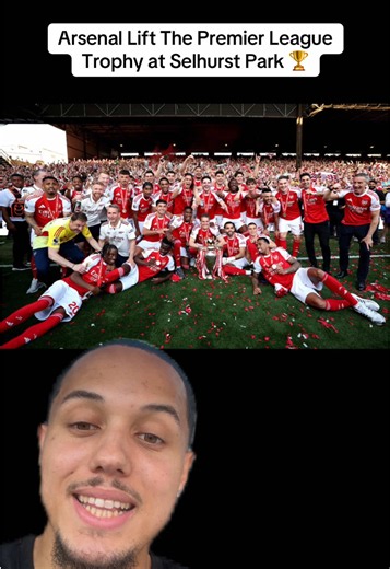 Arsenal Celebrates Premier League Victory with Stunning Wallpapers